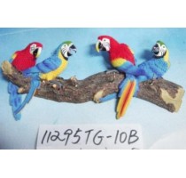 POLYRESIN PARROT WALL DECORATION
