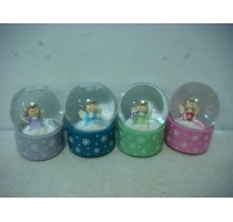 POLYRESIN XMAS GIRL WATERGLOBAL 