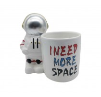 ceramic mug astronaut design