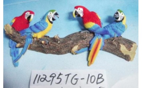 POLYRESIN PARROT WALL DECORATION